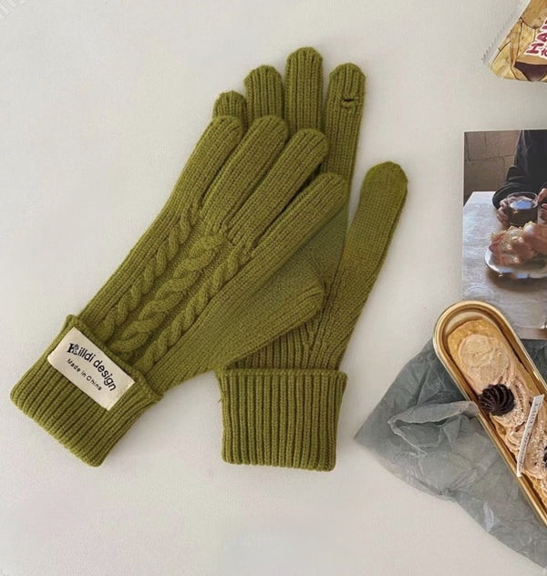 ケーブル編み手袋　